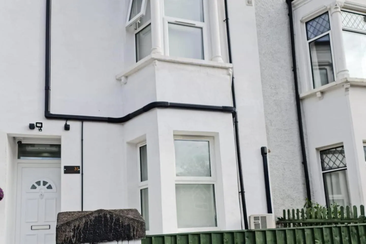 Studio-Sleeps 2-Garden-30 Min Central Ldn London United Kingdom