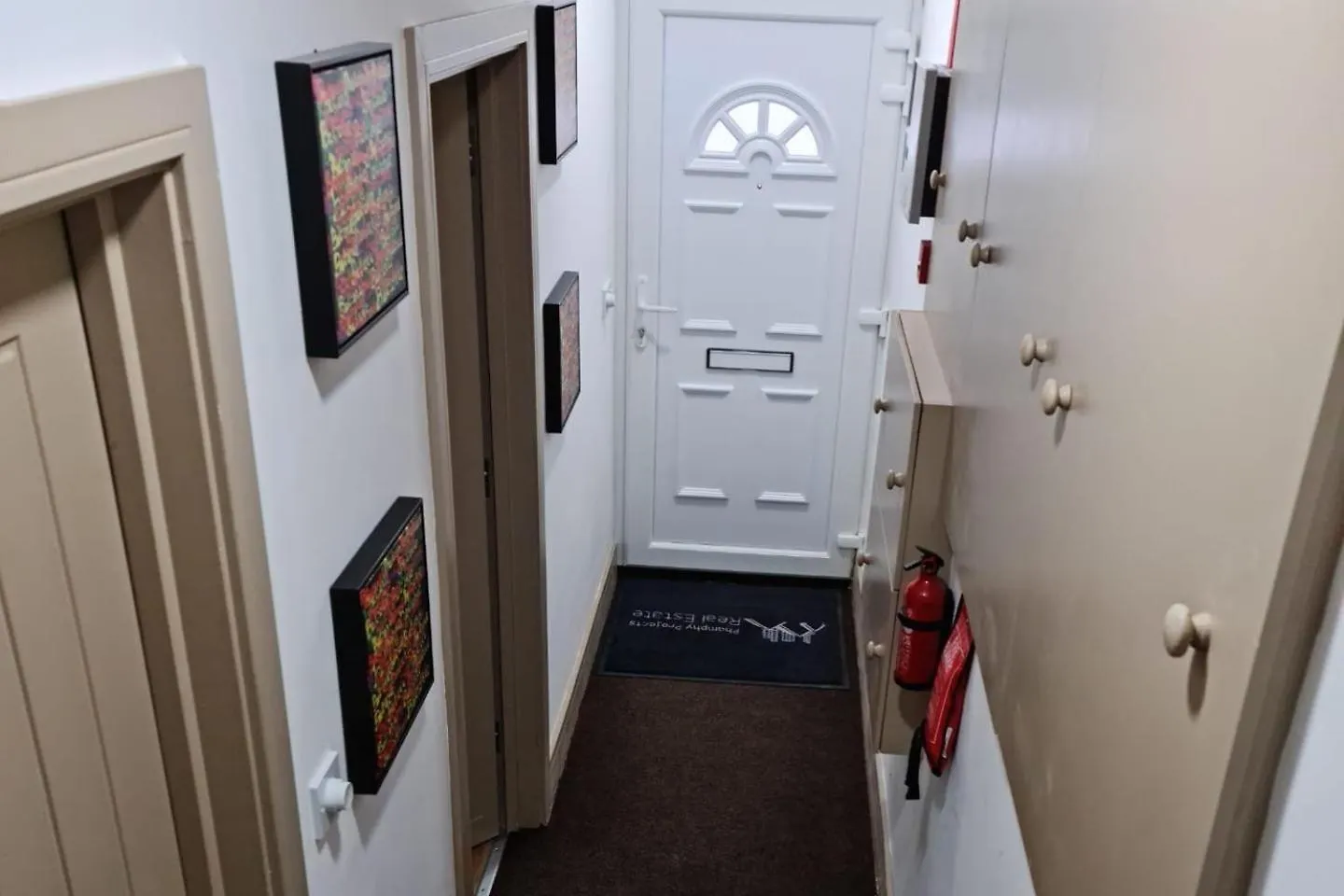 Studio-Sleeps 2-Garden-30 Min Central Ldn London